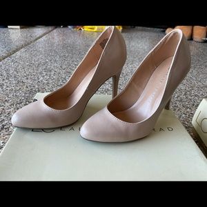 Lauren Conrad pumps